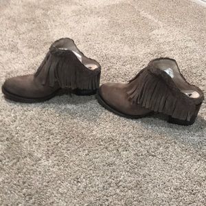 Freebird fringed mule